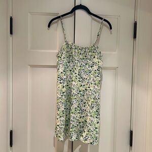 Urban Outfitters women’s size m dress with side zipper and adjustable straps